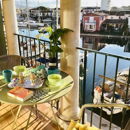 Appartement Port-Grimaud Romantique (newly renovated) Grimaud